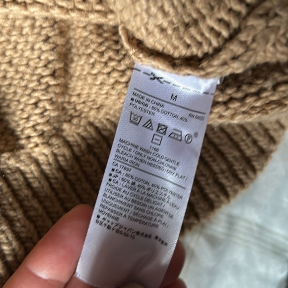 Banana Republic sweater in great condition - Picture 5 of 5